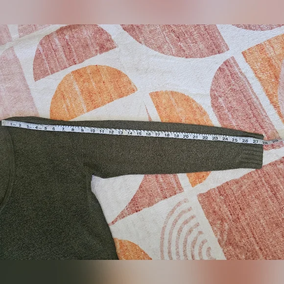 Lulus Perfectly Promising Olive Green Long Sleeve V- Neck Sweater Sz M - Picture 11 of 14